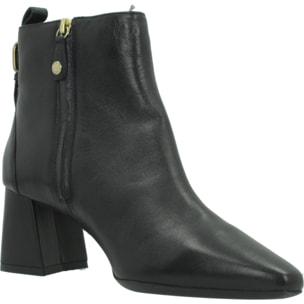 Botines Mujer de la marca GEOX  modelo D GISELDA NEGRO
