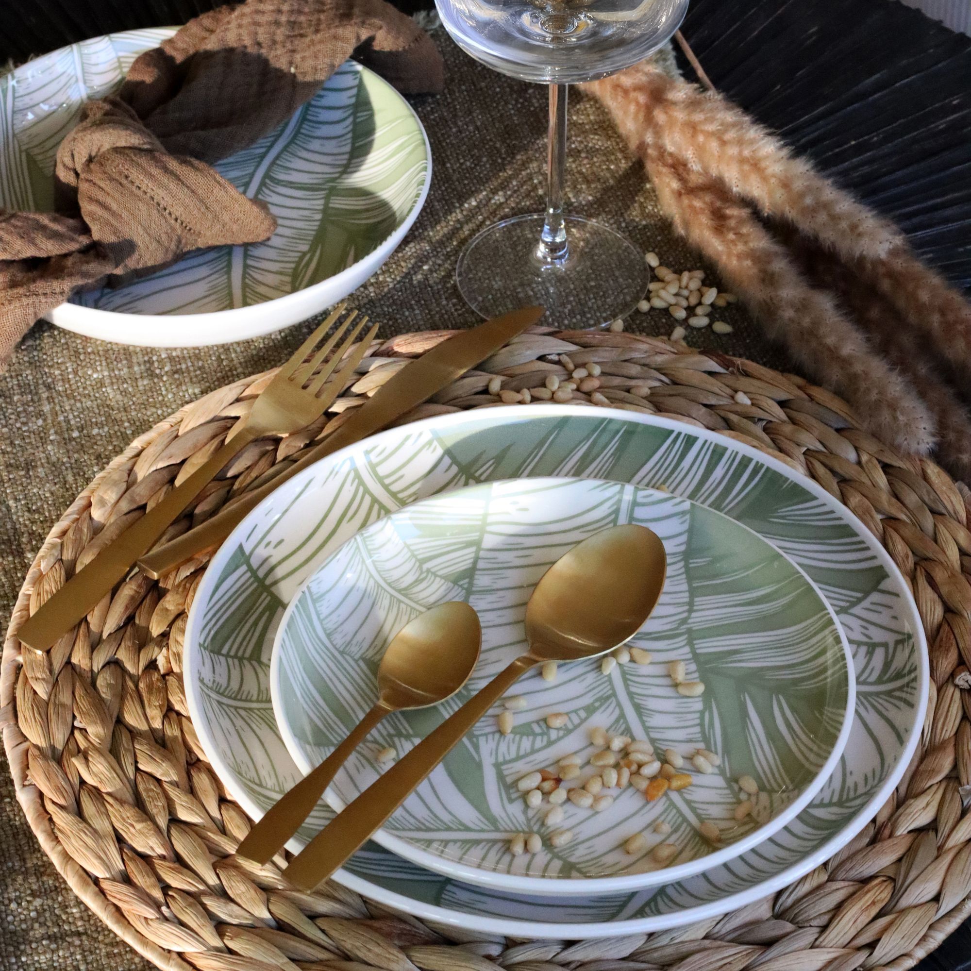 Lot de 6 assiettes à dessert 20cm en grès à motif vert LEAVES