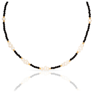 Collar de cristal de punta negra y perlas naturales con cierre de mosquetón.