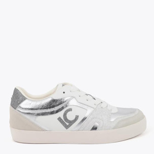 Scarpa sportiva con zeppa interna in tessuti abbinati e dettagli in pelle