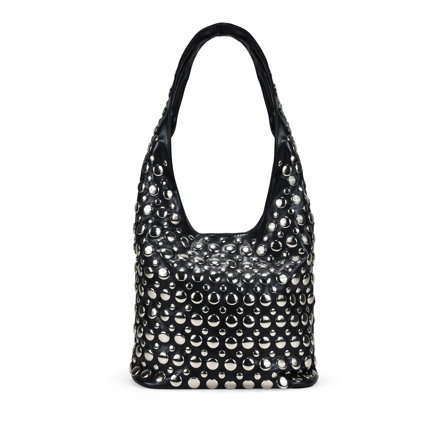 Bolso de hombro negro con tachas metálicas