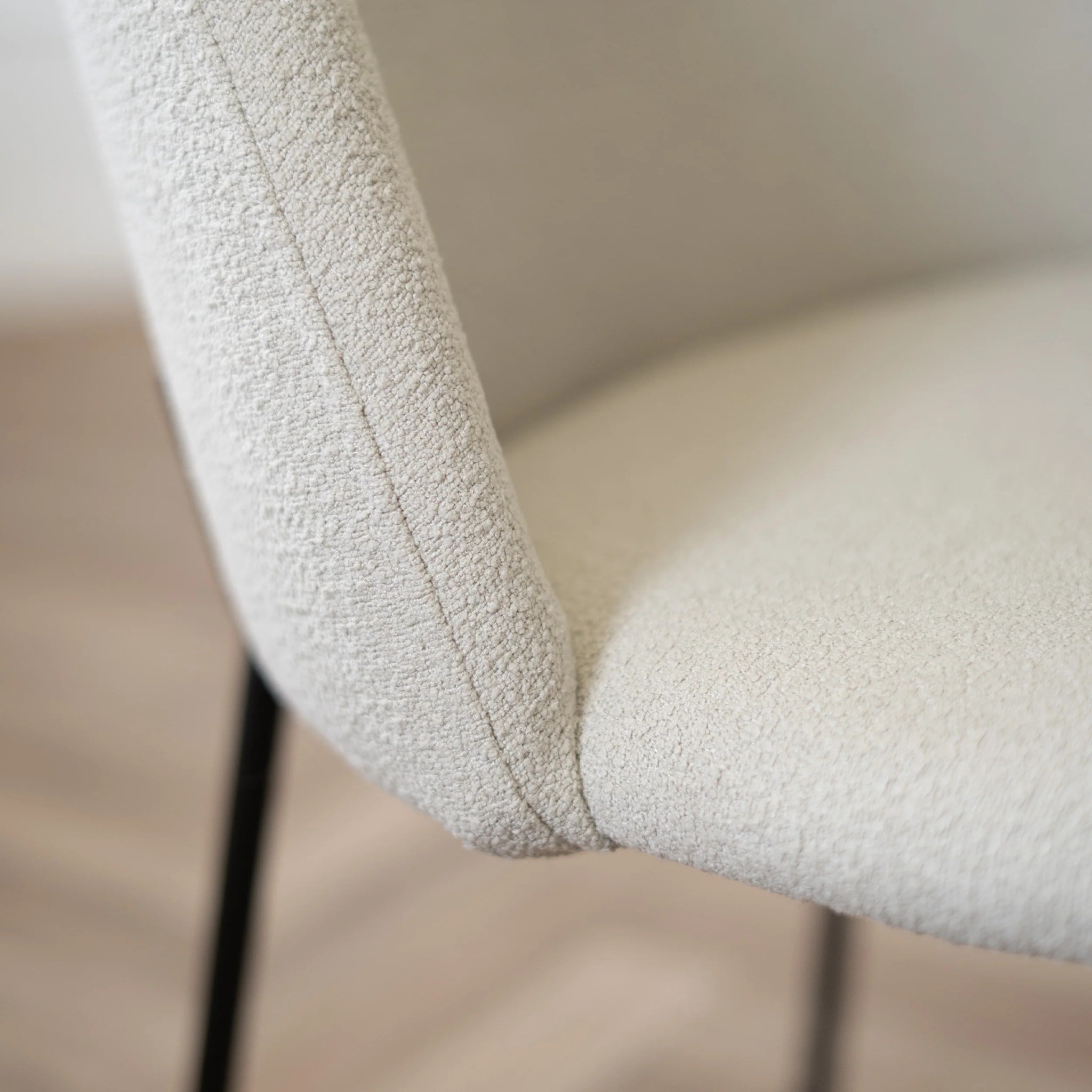 Lot de 2 chaises en tissu bouclette beige - Karl