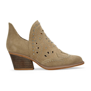 Botines cowboy en piel con tachuelas