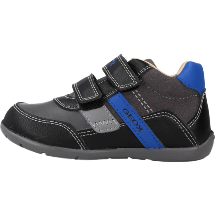 Zapatos Niño de la marca GEOX  modelo B ELTHAN BOY A GRIS
