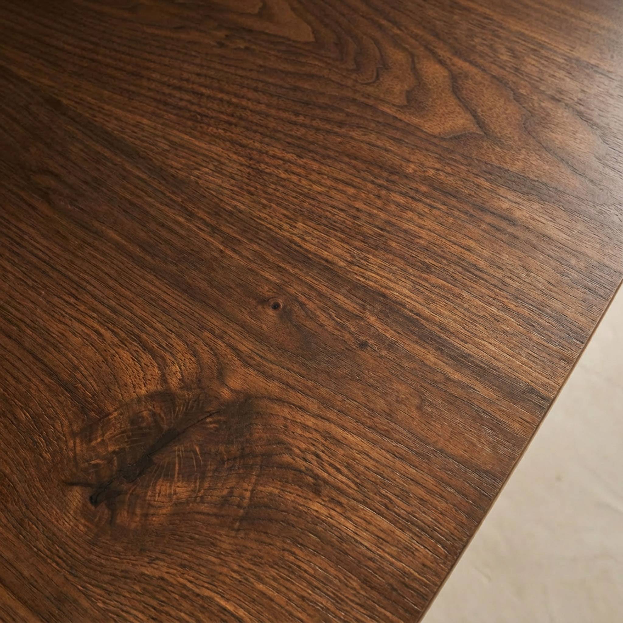 Table à manger carrée effet noyer pieds métal noir 4 places