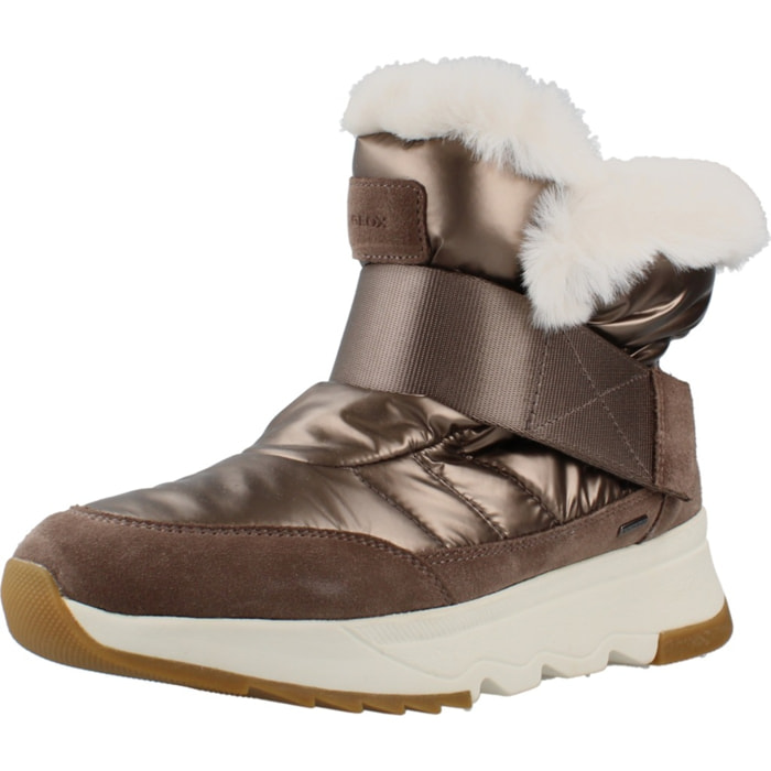 Botines Mujer de la marca GEOX  modelo 185903 BRONCE