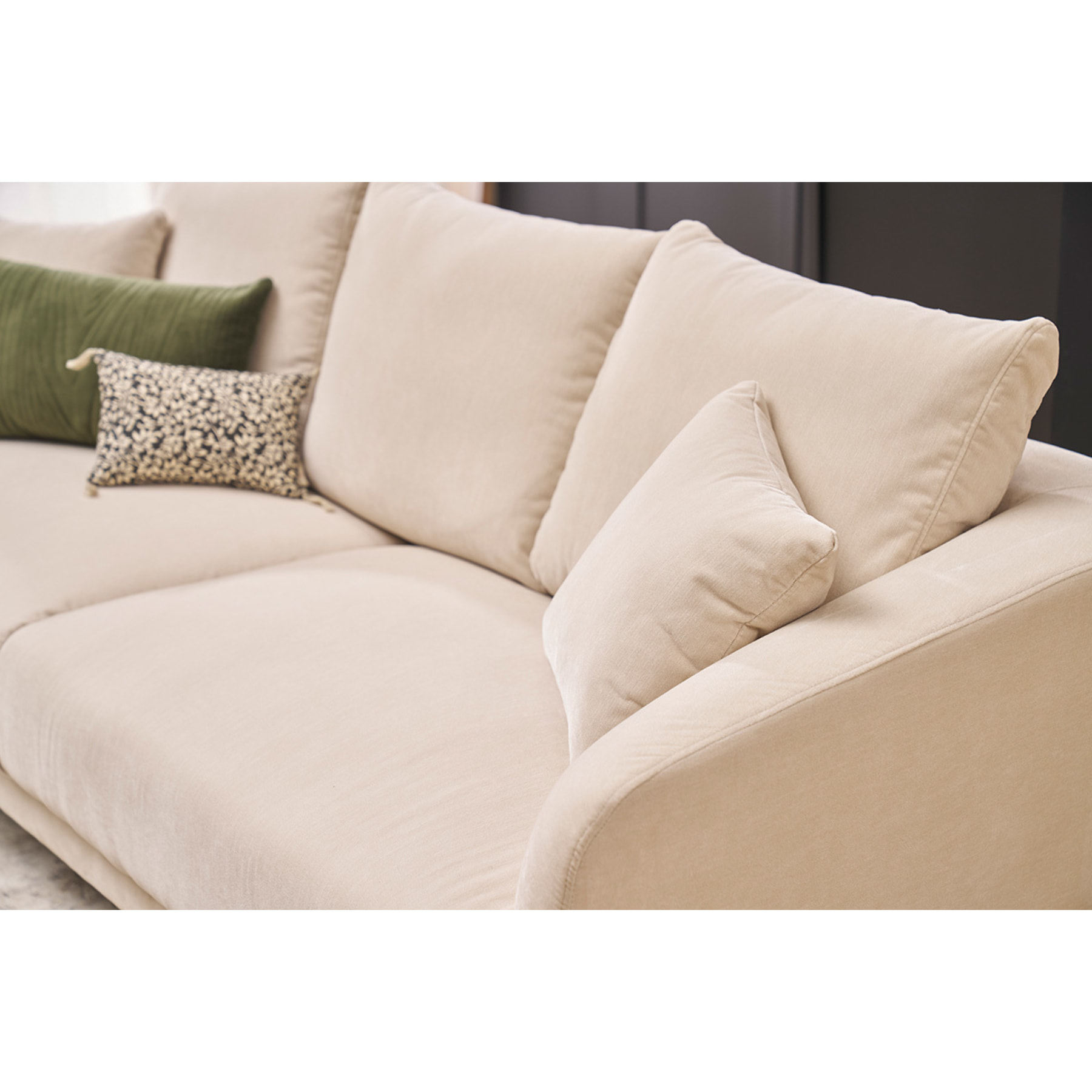 Canapé design 3 places en tissu effet velours beige et métal noir JERRY