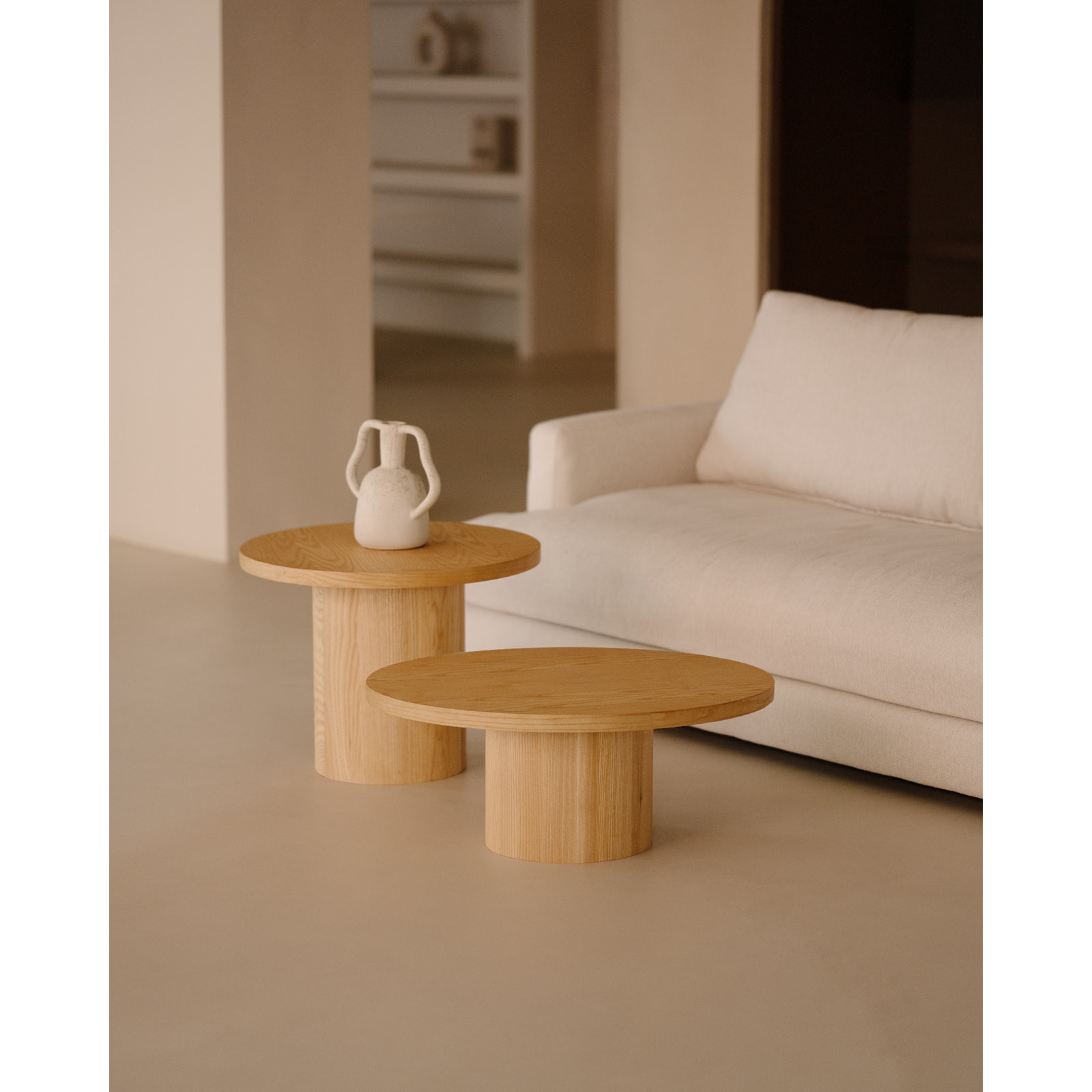 Table basse ronde en bois de frêne de 80x30cm Hauteur: 30 Longueur: 80 Largeur: 80