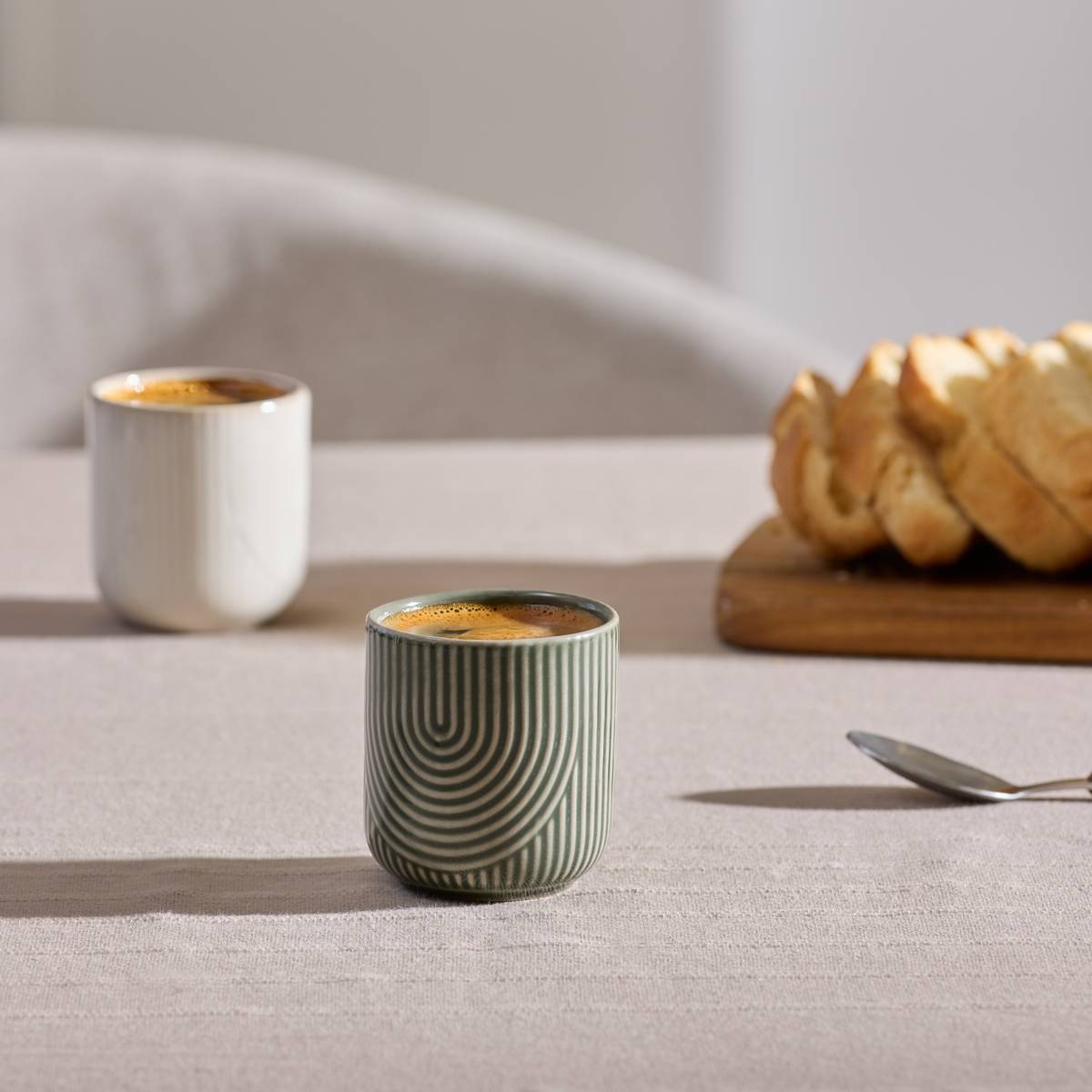Tasse espresso motif courbes Lya 10cl vert