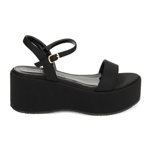 Cuñas negras en lycra