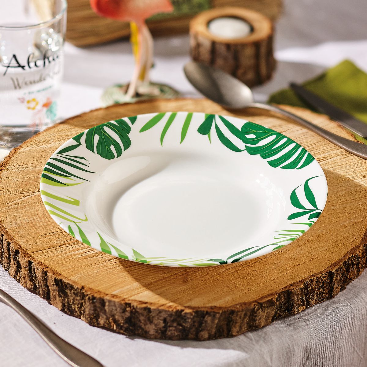 Assiette creuse blanche 22cm Jungle Fever - Luminarc - Verre opale extra résistant