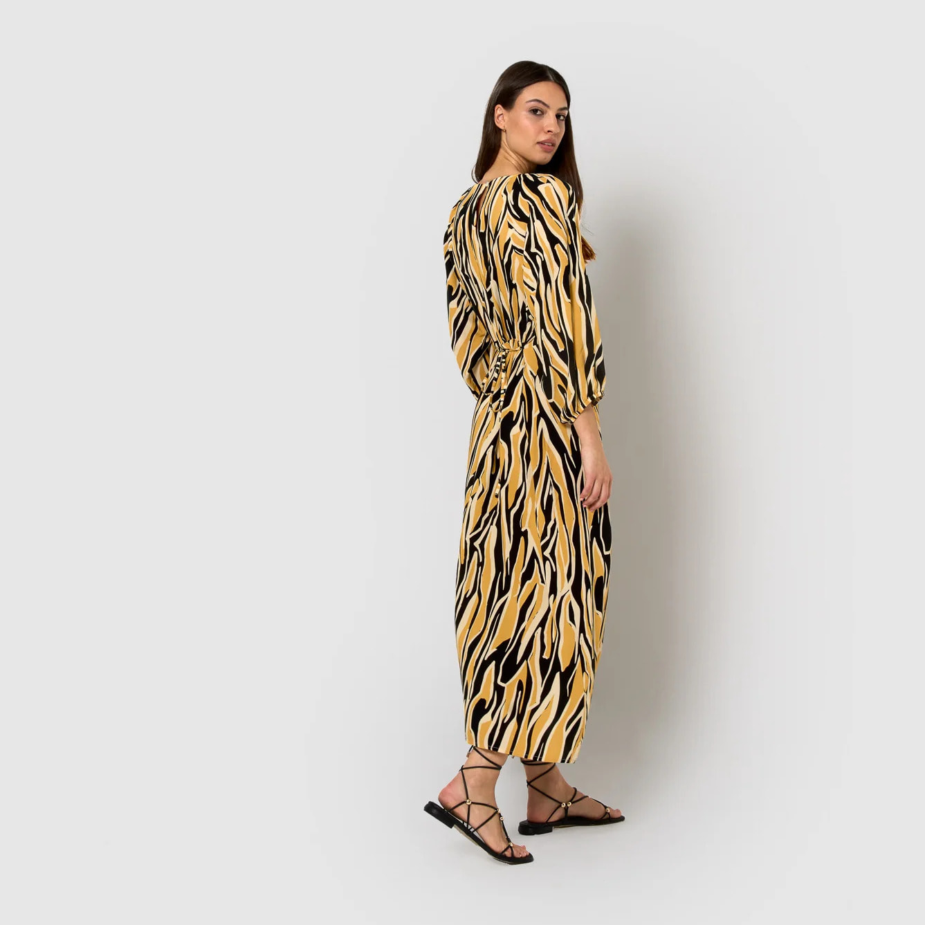 Vestido midi viscosa europa beige/negro