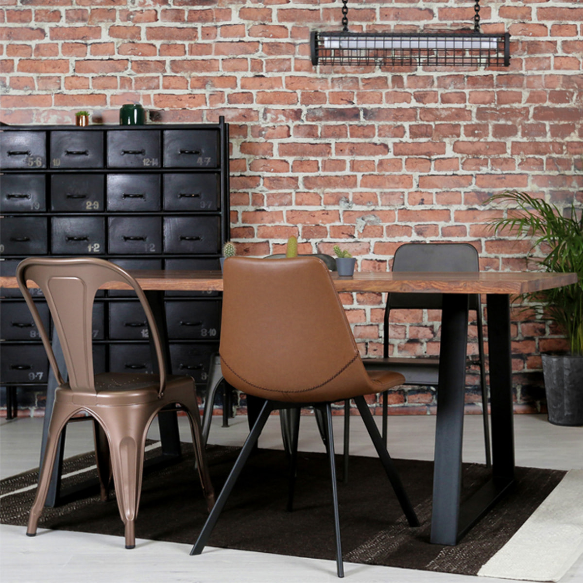 Lot de 2 chaises en métal cuivre - Indus