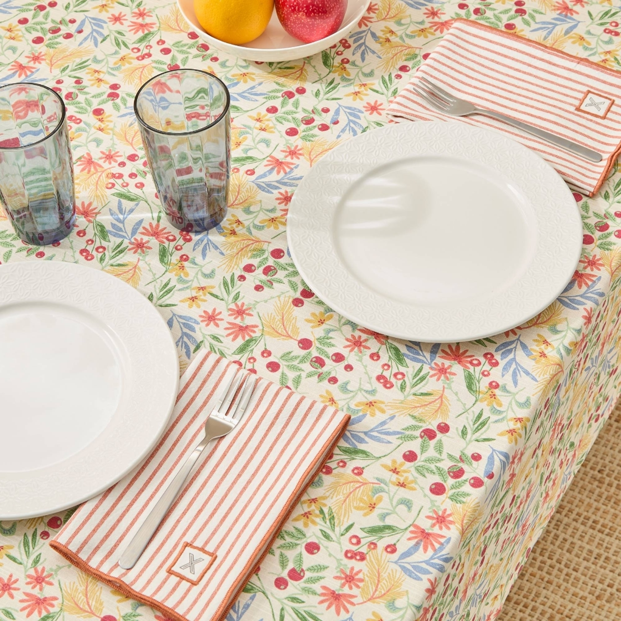 Mantel resinado flores Lisi color marron beige