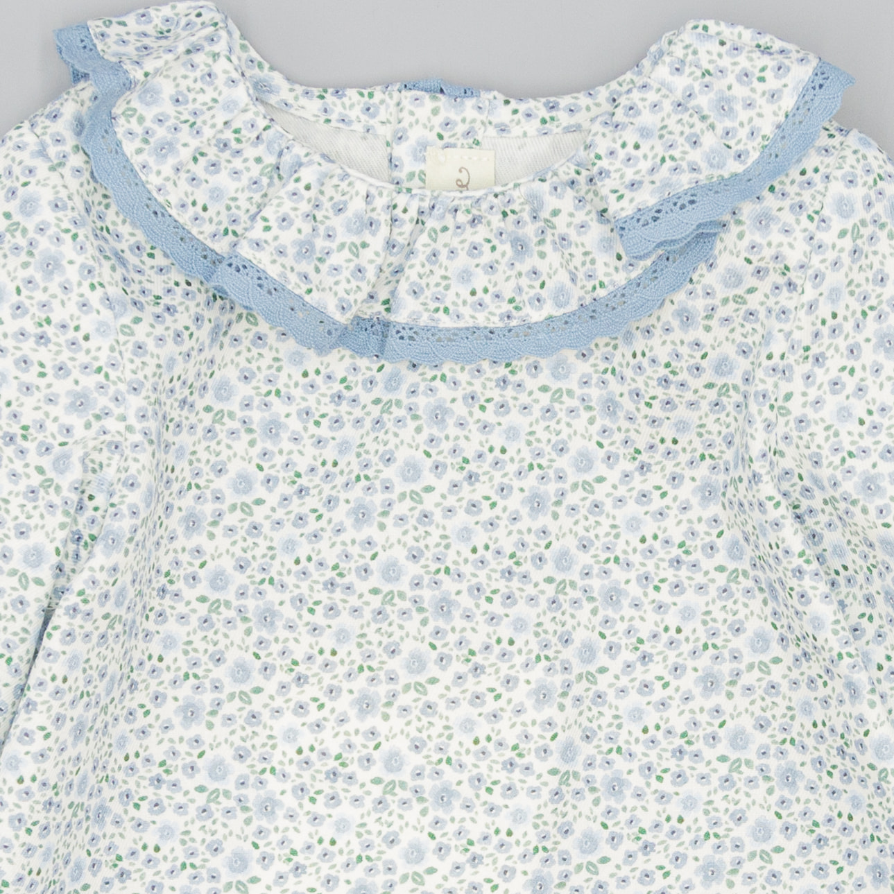 Camisa Azul De Viella Con Estampado Floral