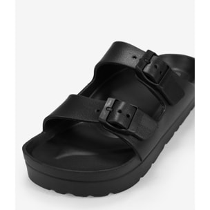 Sandalias de plataforma negras en goma