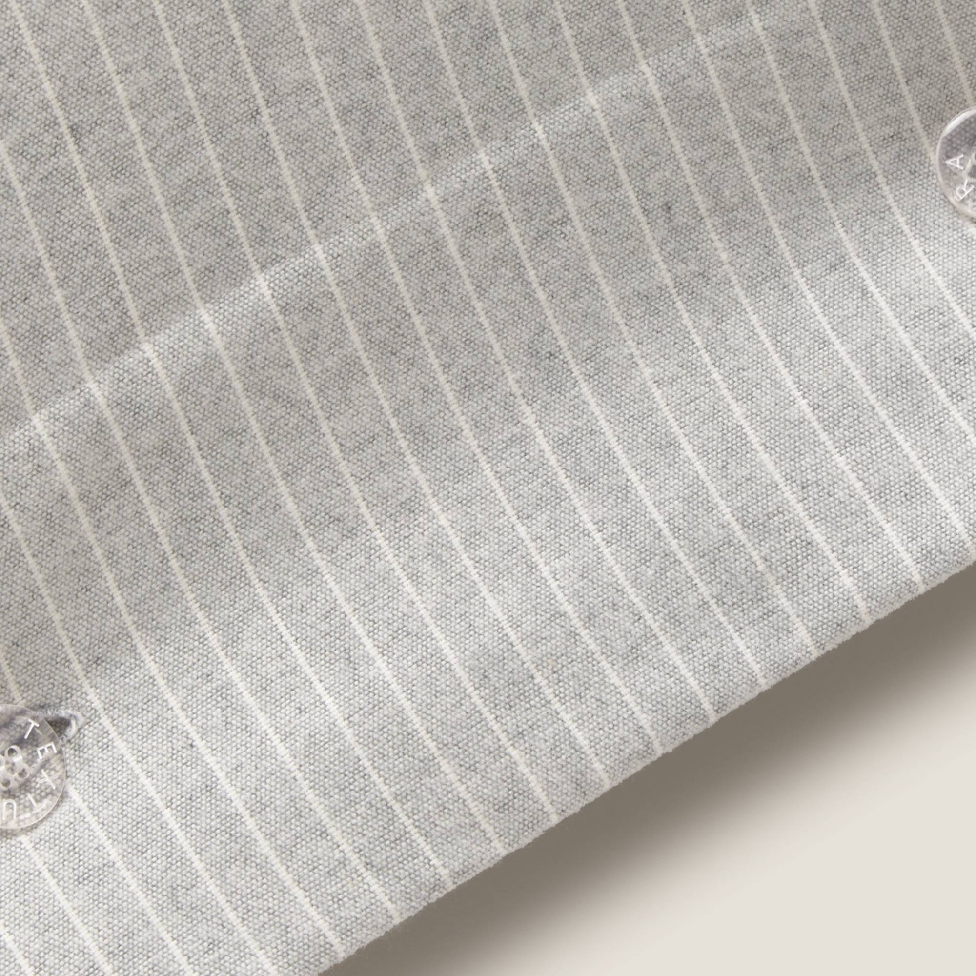 Funda de almohada de franela a rayas Gafray color gris Franela de algodón