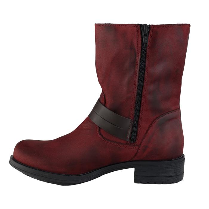 Stivaletti in pelle nabuk con cinturini