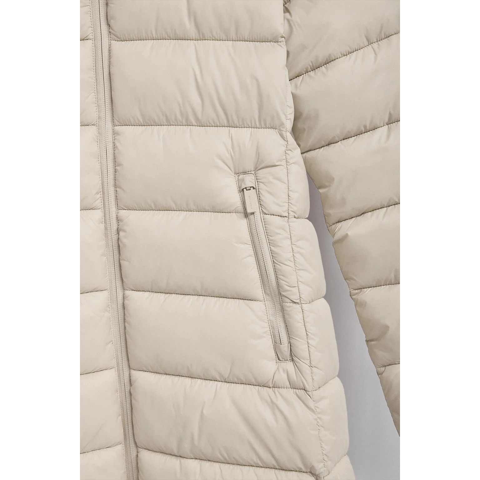 Abrigo Suzette ultralight beige con parche Rigby Go