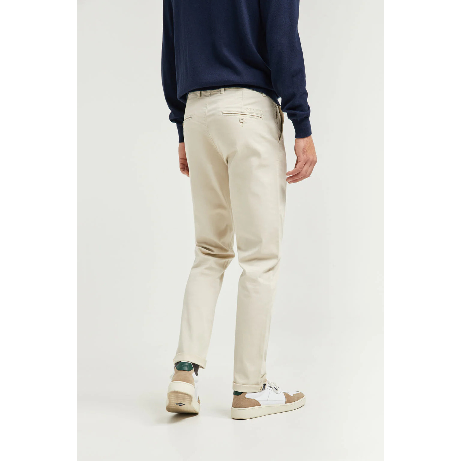 Pantaloni casual beige slim con logo Polo Club sulla tasca posteriore