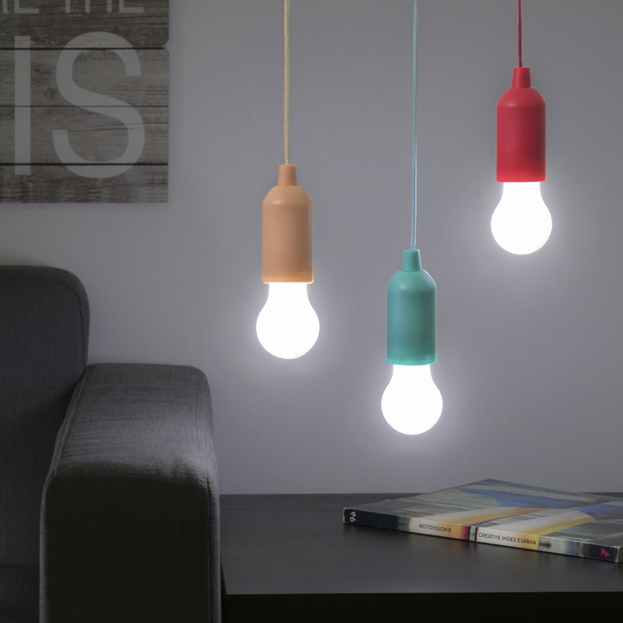 Lampadina LED Portatile Con Corda - Ø5,5x16,5 cm