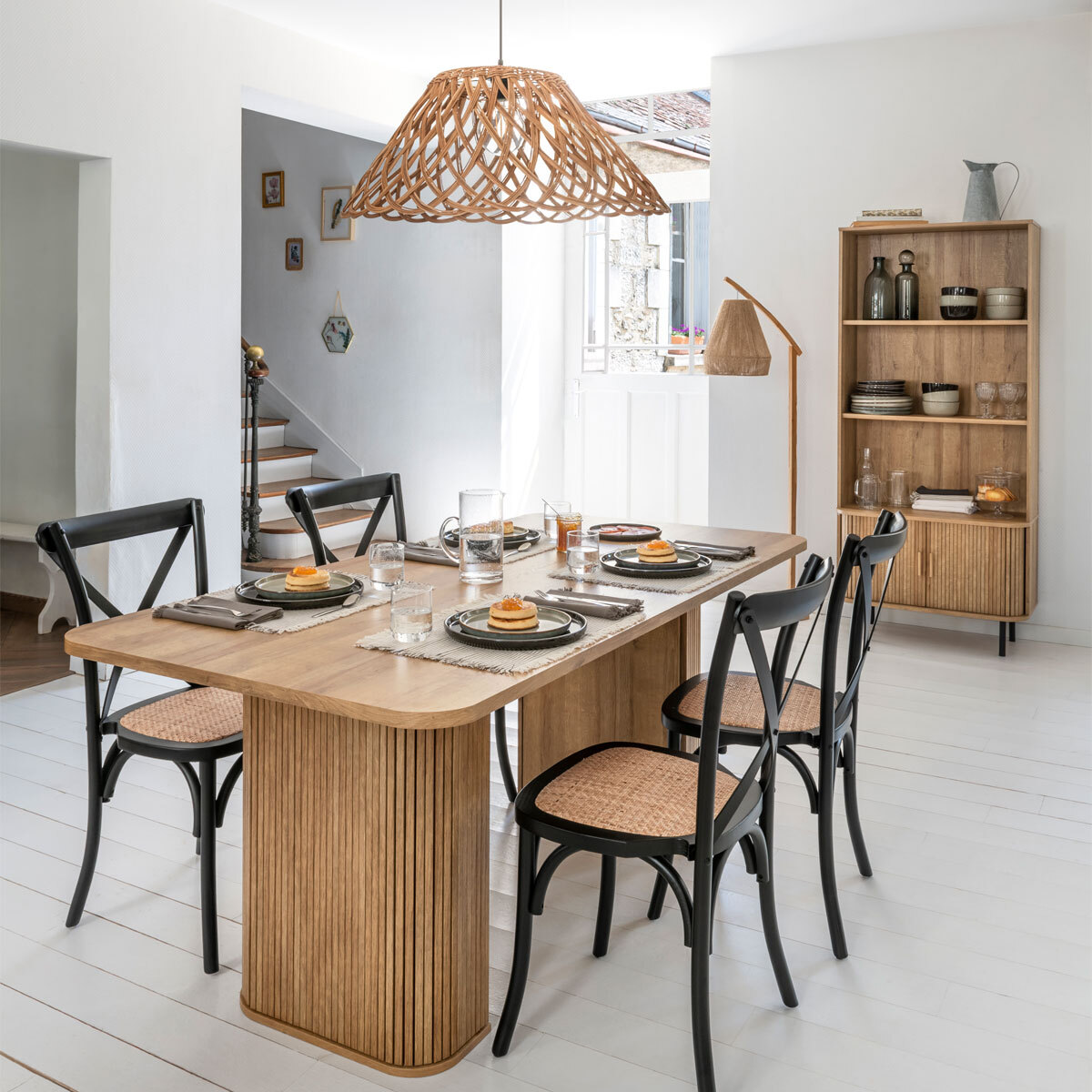Table à manger "Colva" en placage effet bois L180cm