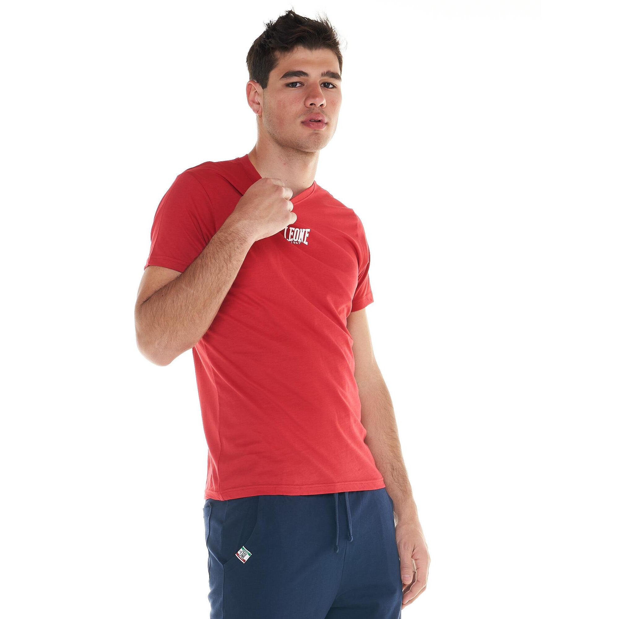 Completo set da uomo composto da t-shirt e pantaloncini Leone Basic