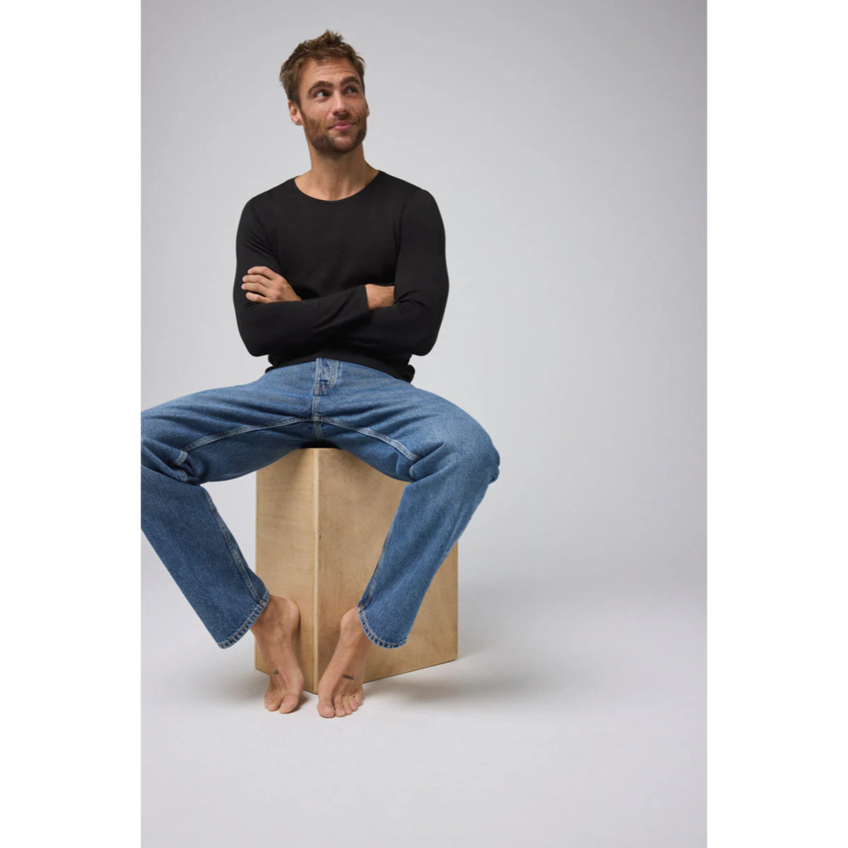 Maglietta termica con controllo della temperatura e maniche lunghe in nero