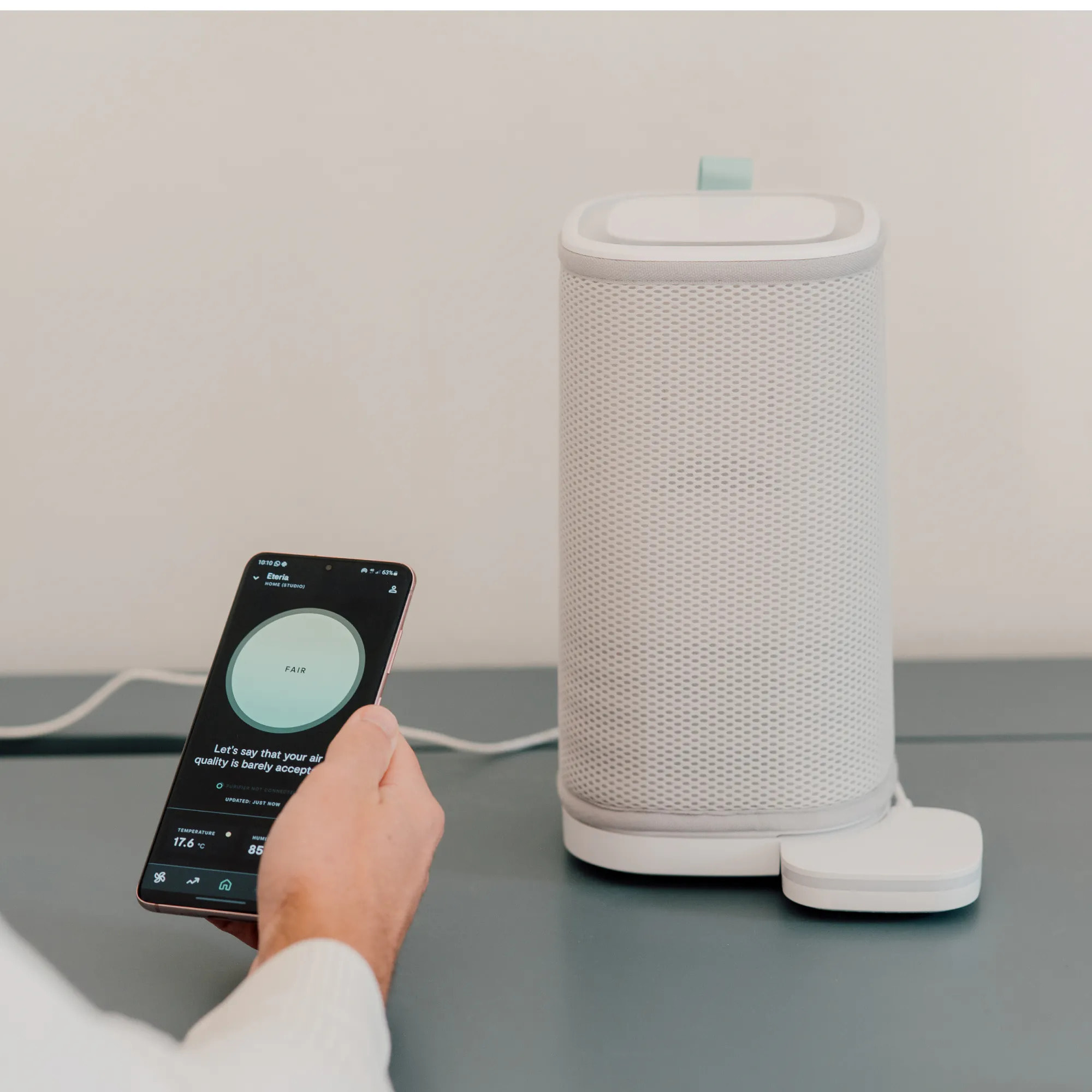 Eteria, purificatore d'aria compatto e personale senza filtri da cambiare