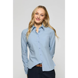 Camisa de popelín garment dye azul celeste con logo bordado