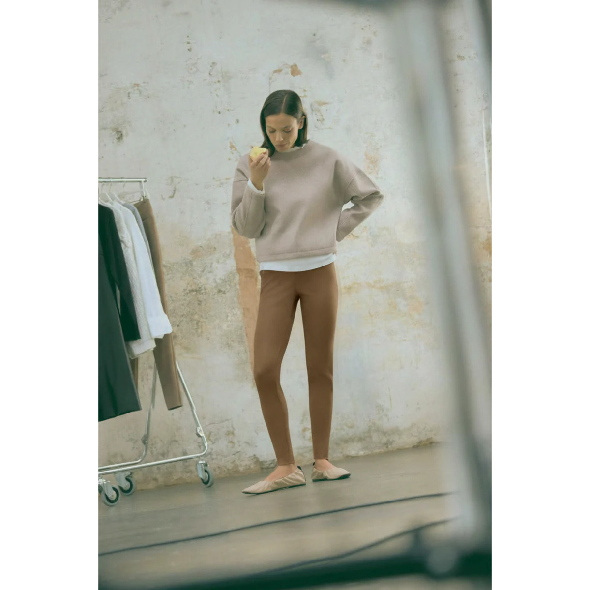 Leggings effetto metallizzato marrone