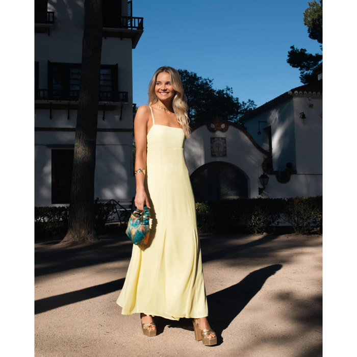 Vestido largo de corte imperio con tirantes