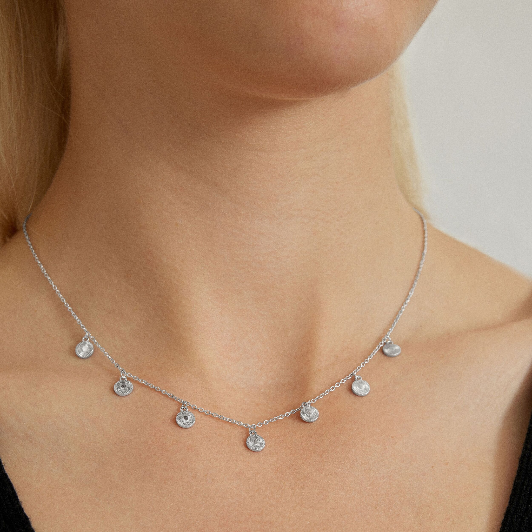 Collar acabado en rodio