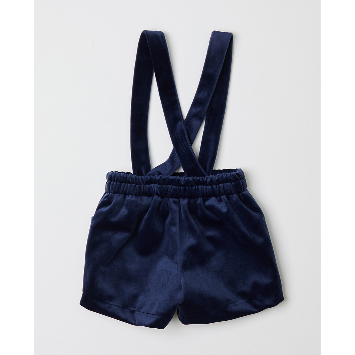 BERMUDA TERCIOPELO CON TIRANTES