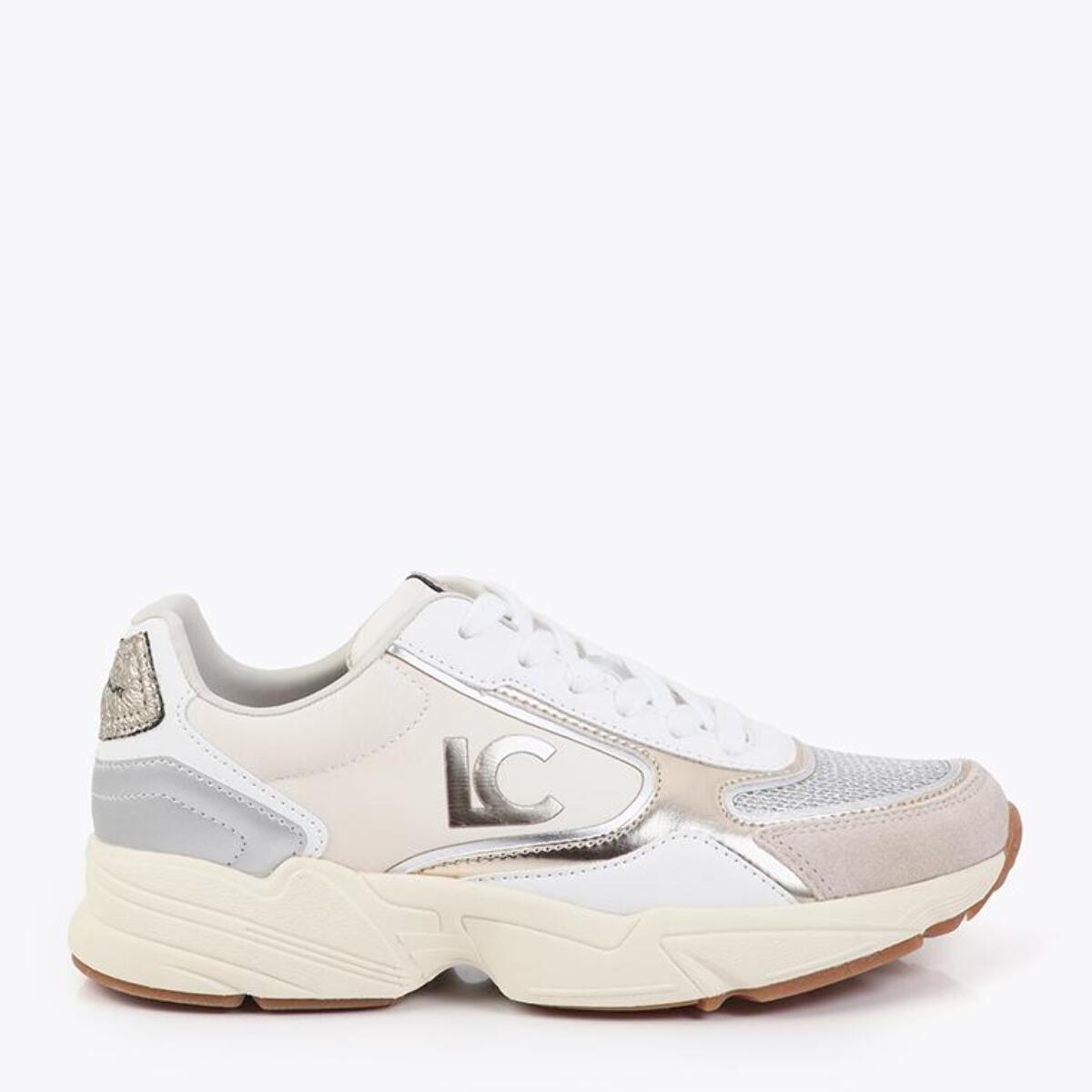 Scarpa sportiva con suola in stile running, caratterizzata da tessuti abbinati e dettagli in pelle.
