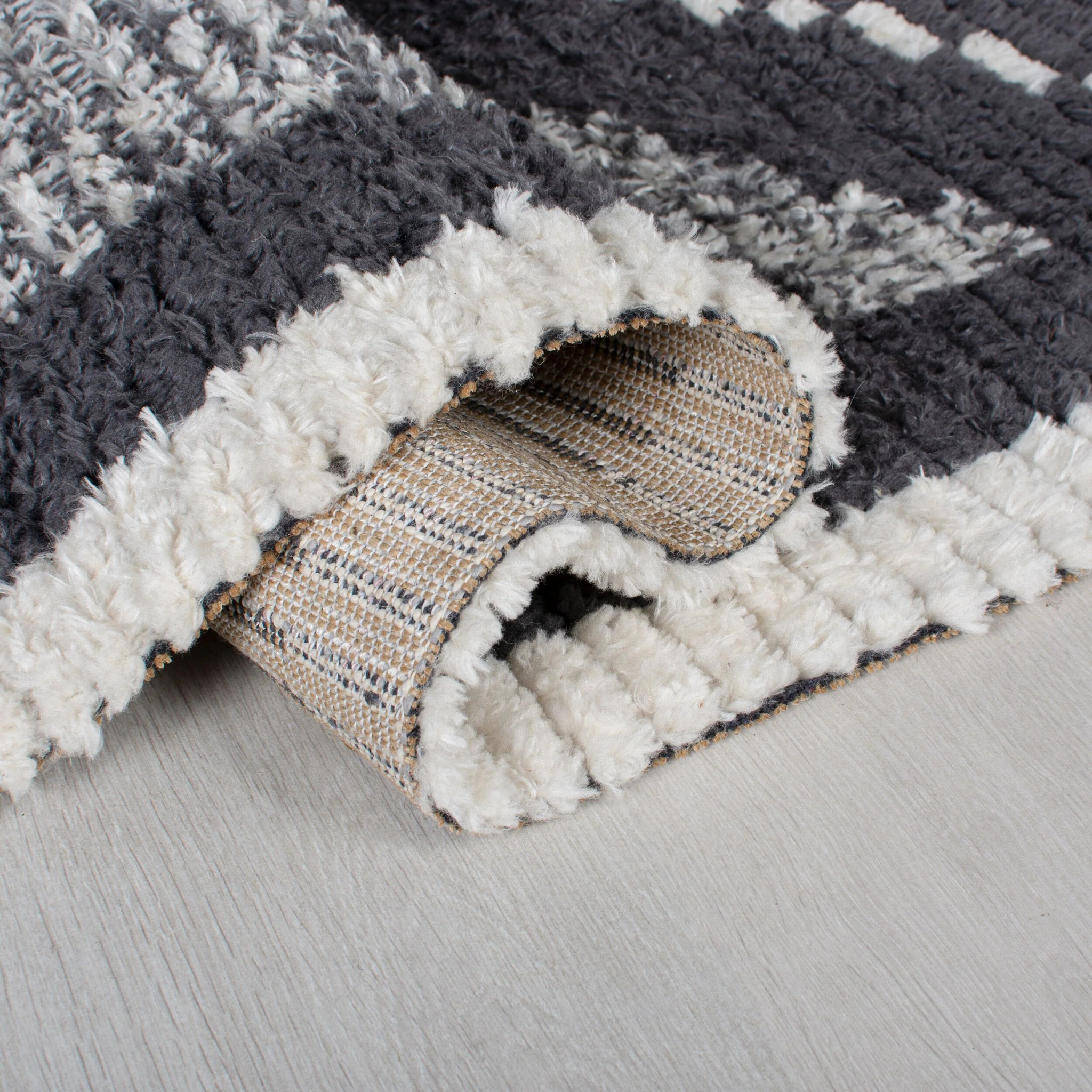 Tapis style berbere ZAID Monochrome