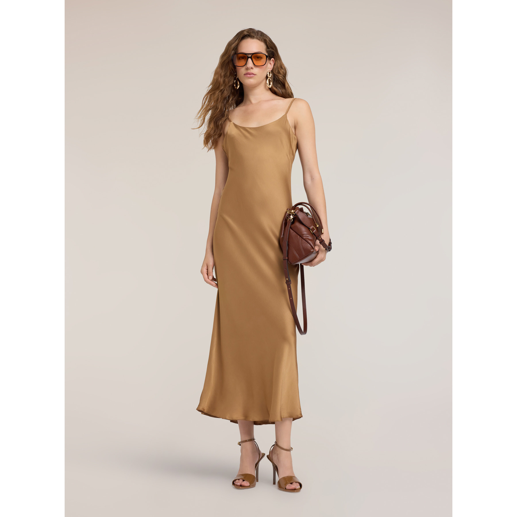 Motivi - Vestido largo de satén con tirantes finos - Beige