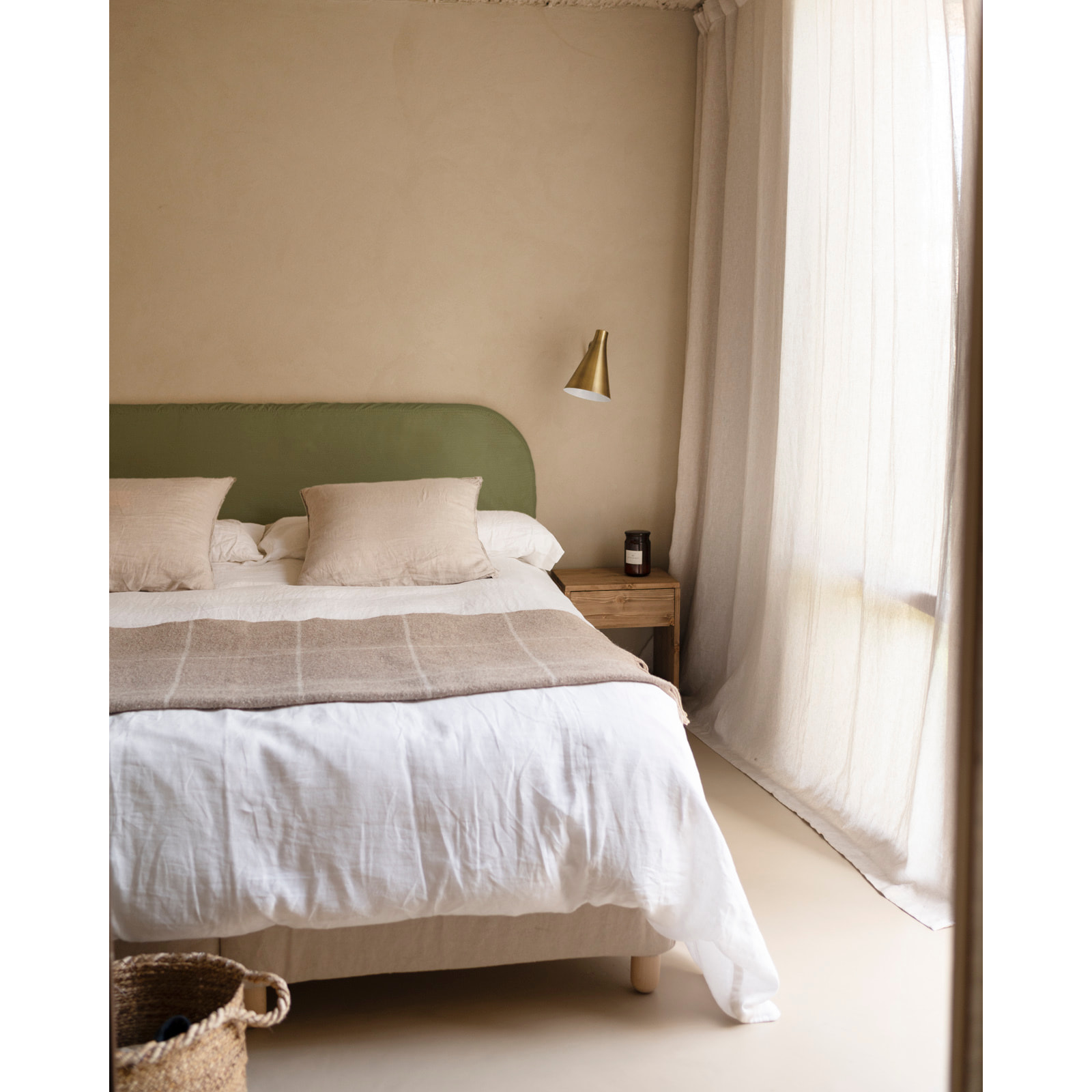 Tête de lit déhoussable en velours côtelé vert en différentes tailles