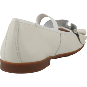 Zapatos Niña de la marca GEOX  modelo JR PLIE BLANCO