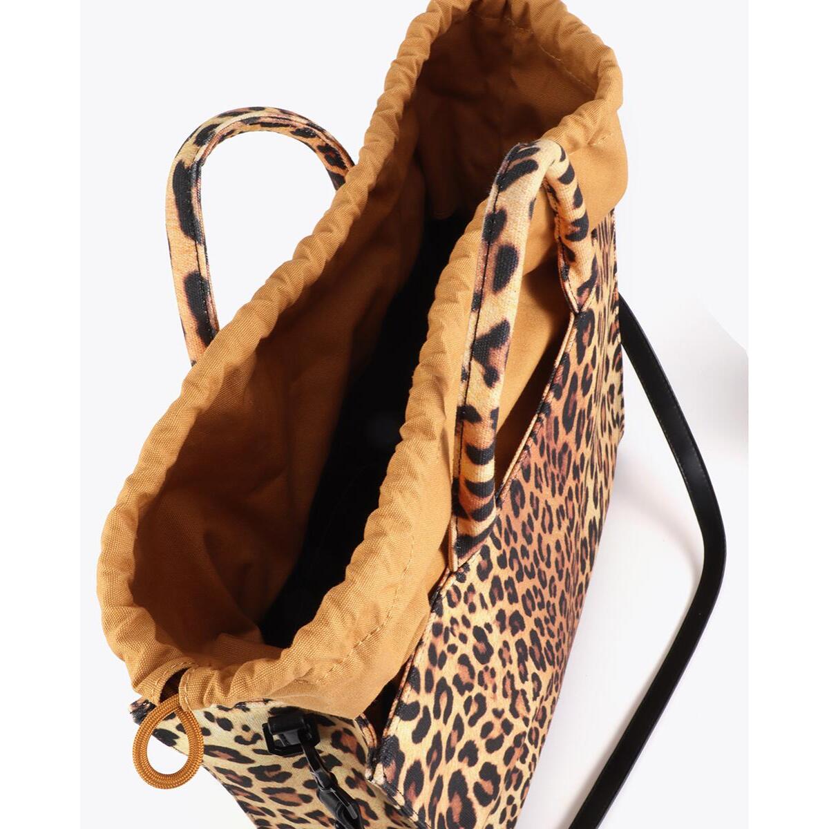 Borsa shopper in tessuto con stampa leopardata