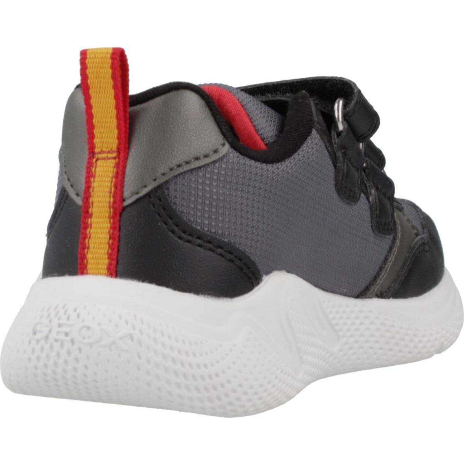 Zapatillas Niño de la marca GEOX  modelo B SPRINTYE BOY GRIS