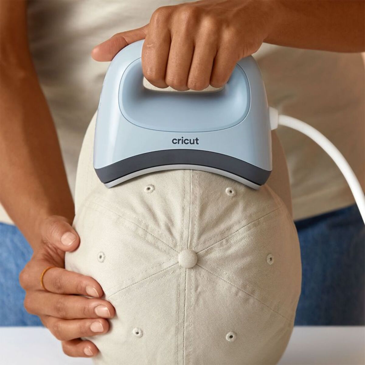 Presse à chaud CRICUT Presse à casquettes
