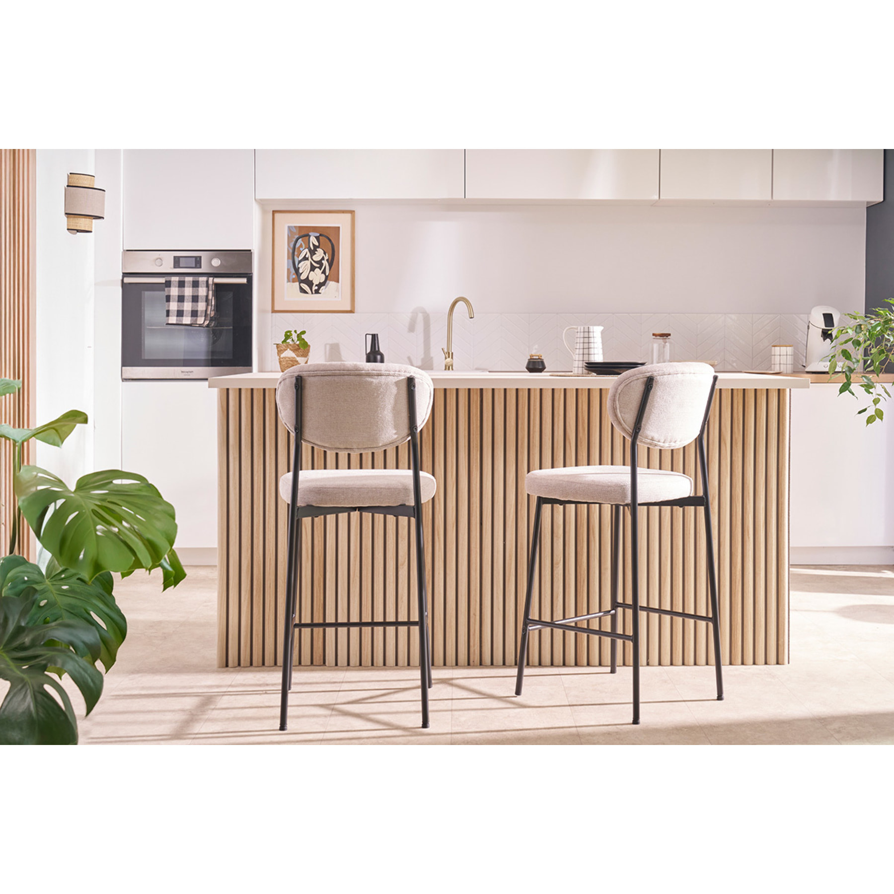 Tabourets de bar fixes en tissu effet velours texturé bleu foncé H65 cm (lot de 2) BREKA
