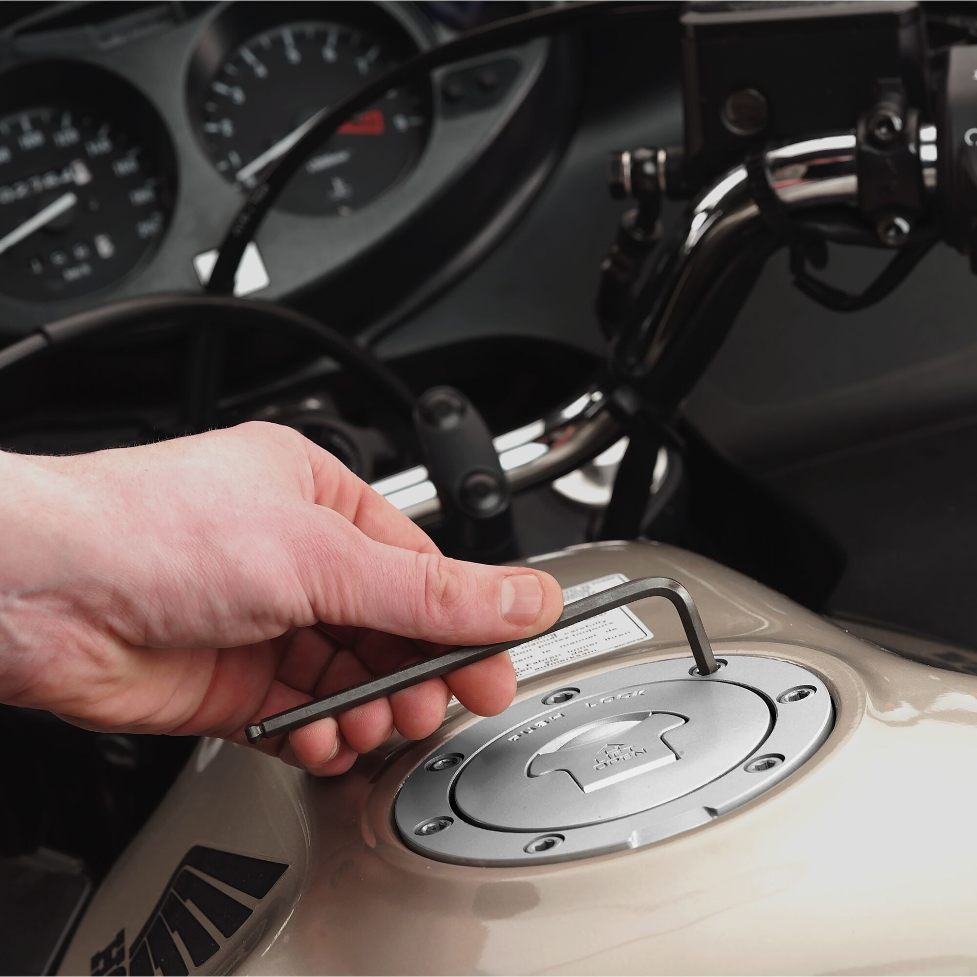 FACOM Clé mâle longue à tête sphérique 3mm