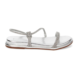 Sandalias bajas plateadas en laminado con piedras