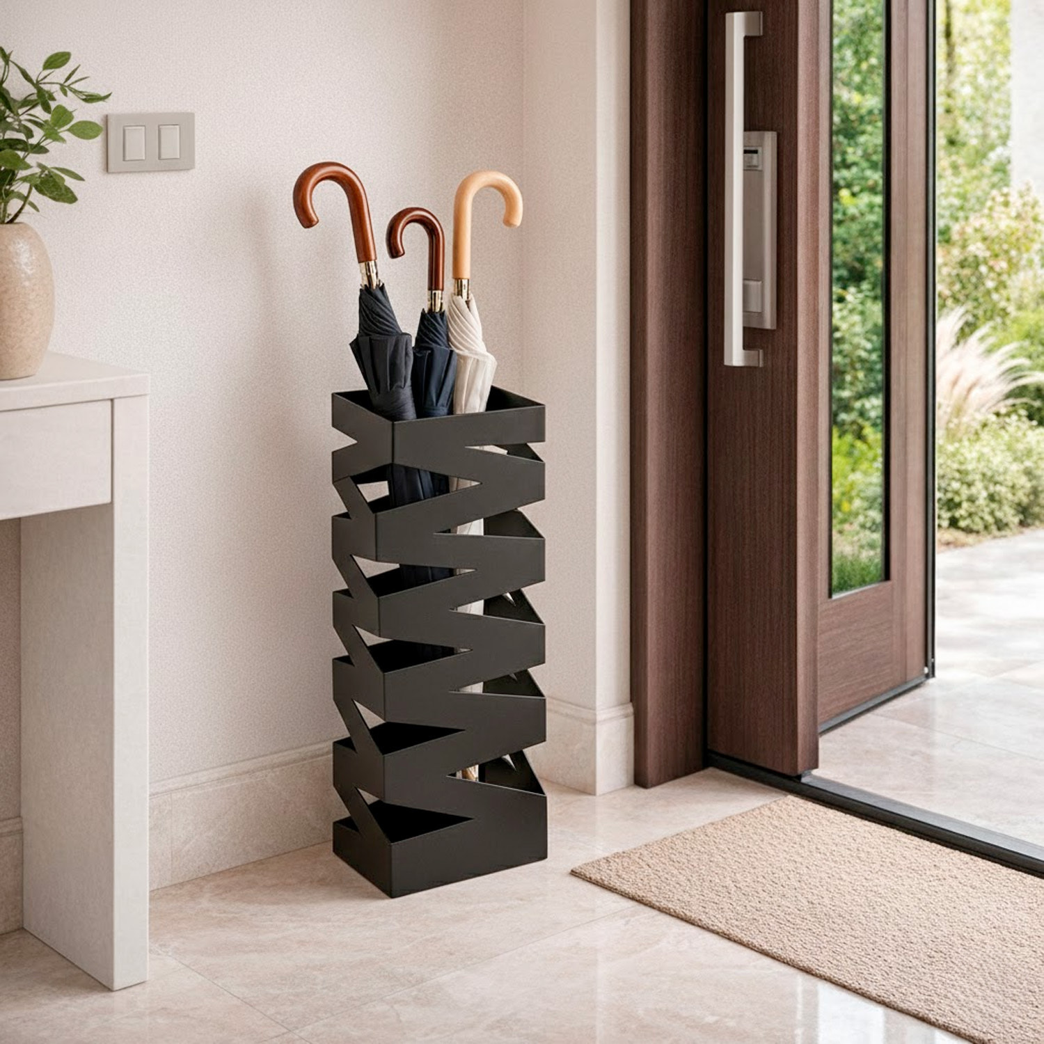 Portaombrelli In Acciaio Zincato Con Intarsi Decorativi Vaschetta Scolapioggia 2 Ganci Removibili Base Antiscivolo 49 x 15.5 x 15.5 Cm Nero