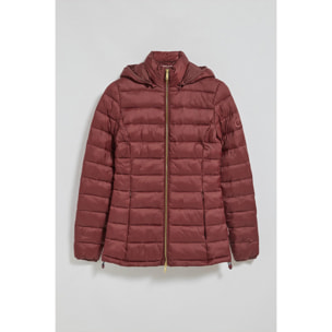 Chaqueta ultralight granate Cintia de capucha extraíble y bordado PC