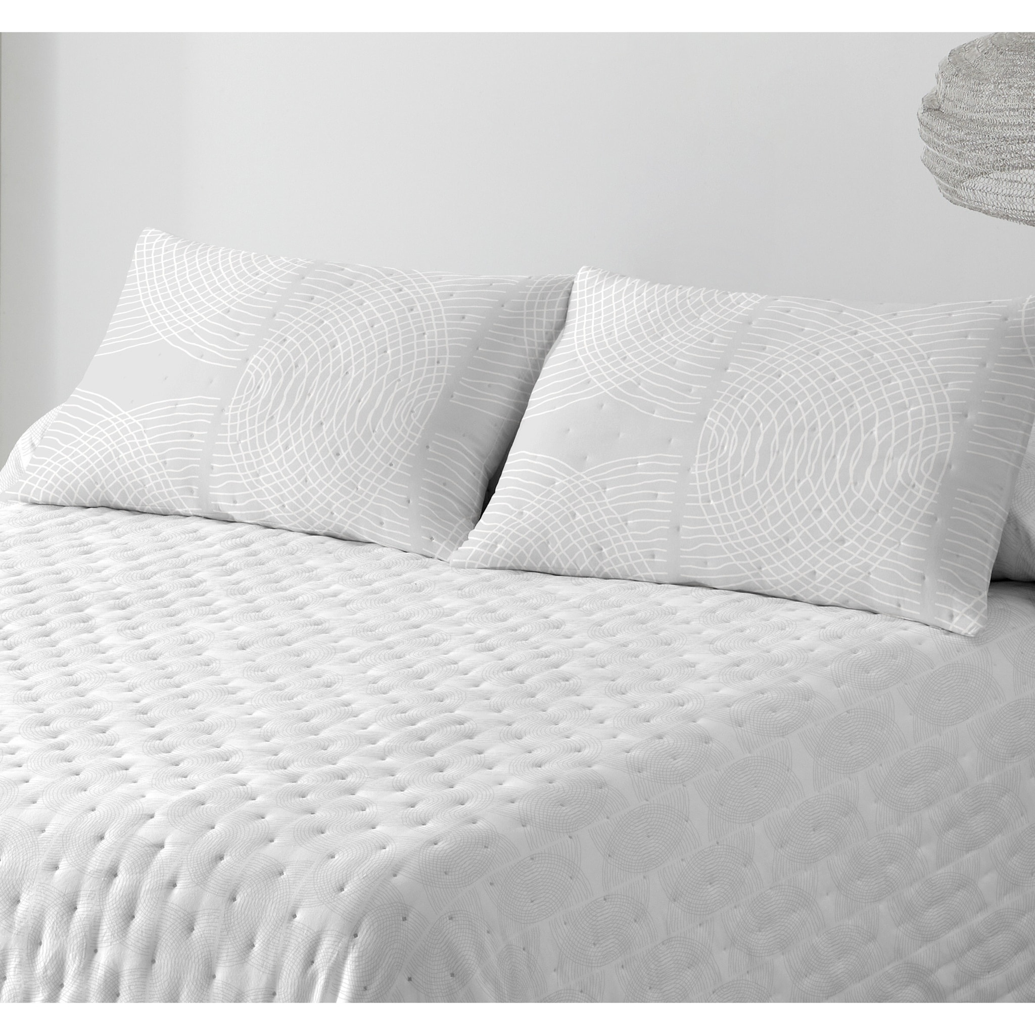 COLCHA SUAVE REVERSIBLE DN NAHIA PLATA