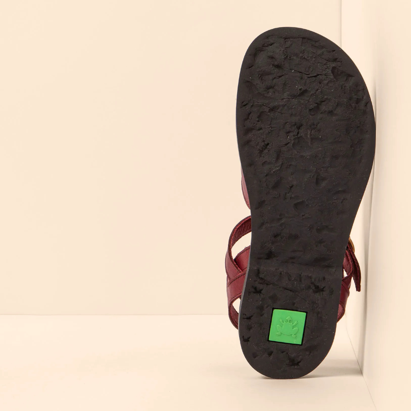 Sandalias N5874 SOFT NAPPA BURDEOS/ ARENISCA color Burdeos