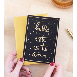 Postal "Brilla, este es tu año"